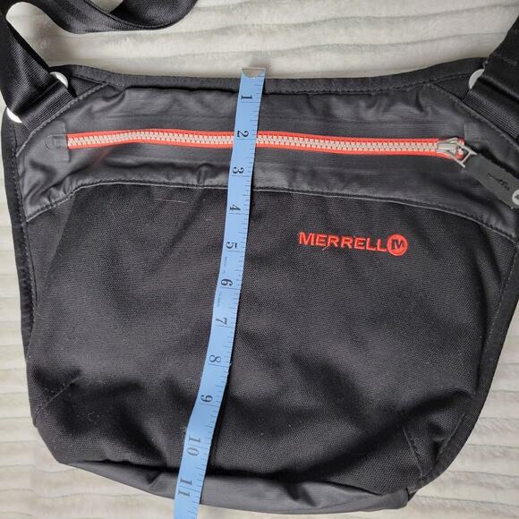 Merrell Black Messenger Crossbody Bag Adjustable Strap Outdoor Travel Work - Picture 9 of 10